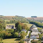Bed & Breakfast Chateau De Calmels Lacaune