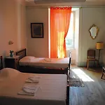 Bed & Breakfast Chateau De Calmels Lacaune
