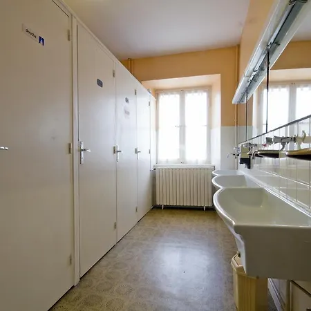 Chateau De Calmels Bed & Breakfast Lacaune