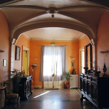 Chateau De Calmels * Lacaune