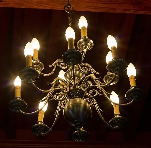 Chateau De Calmels Bed & Breakfast *