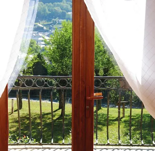 Bed & Breakfast Chateau De Calmels *